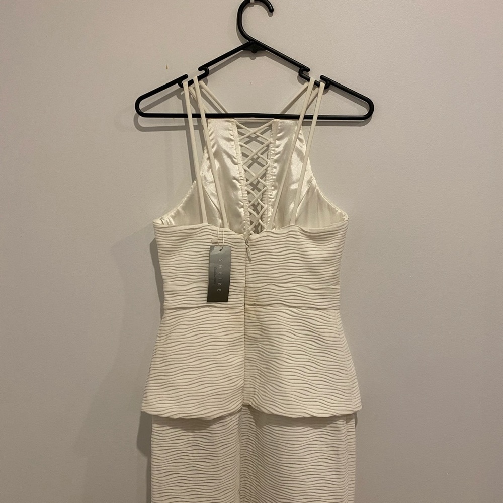 Sheike white dress BNWT!! - Picture 3 of 4